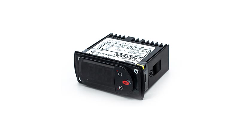 THERMOSTAT PJEZ 230VAC 16A 8A 8A 2NTC 1DI PJEZC0P000