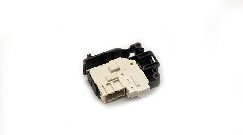 DOOR LOCK INDESIT